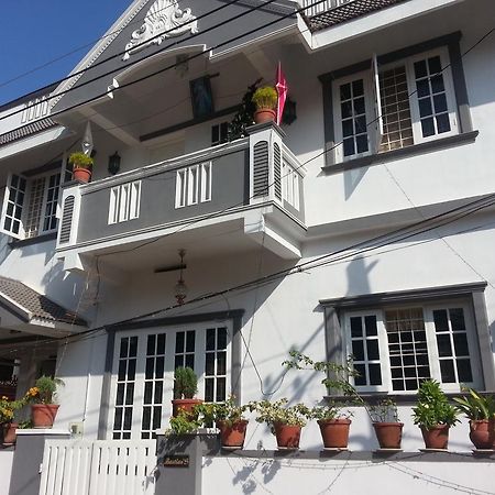 Gloria Homestay Kochi Exterior foto
